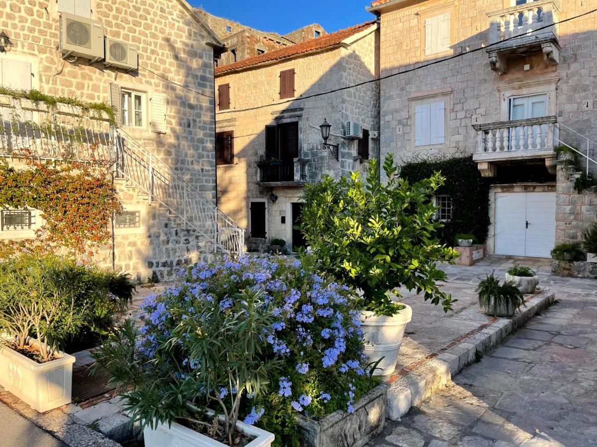 Apartment Stern Perast Exterior photo
